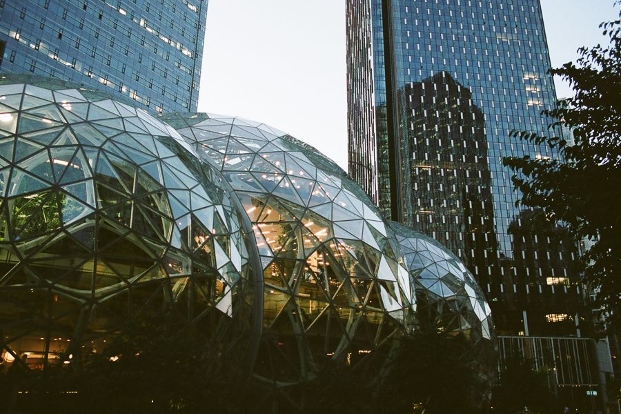 Amazon building that's three big glass globes.