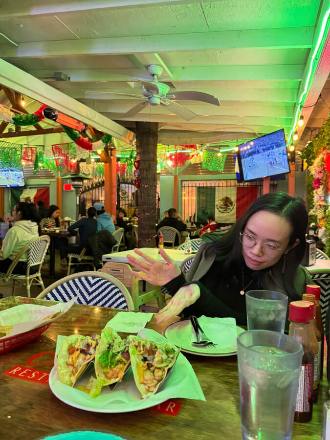 Me going 'tada!' at some tacos.